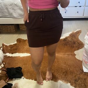 Brown brand new skirt